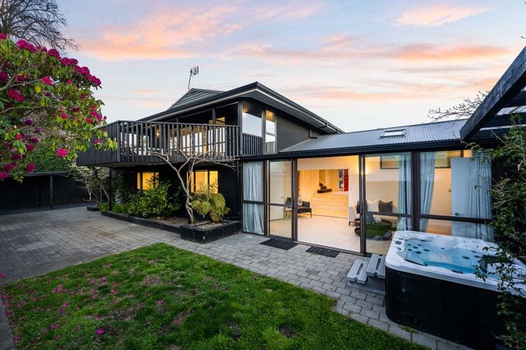 Photo of property in 75c Harakeke Street, Fendalton, Christchurch, 8014