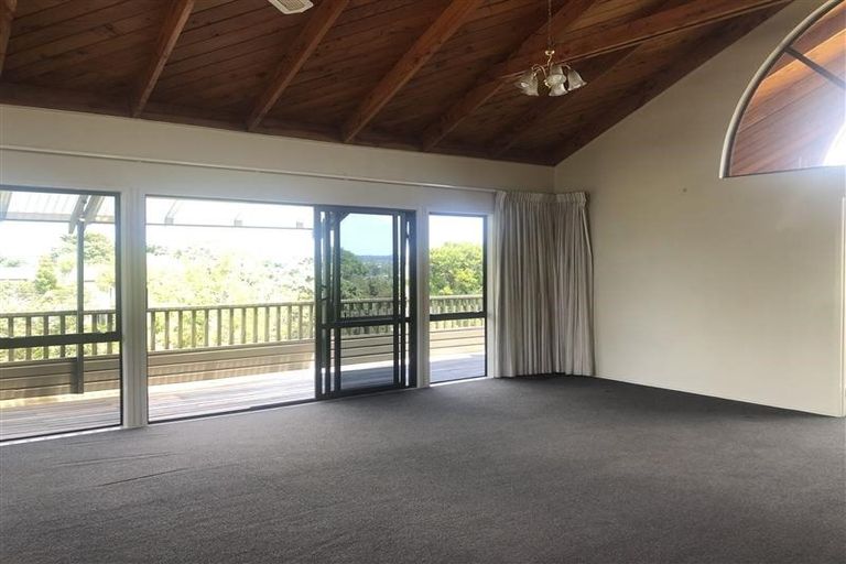 Photo of property in 3 Marae Road, Greenhithe, Auckland, 0632