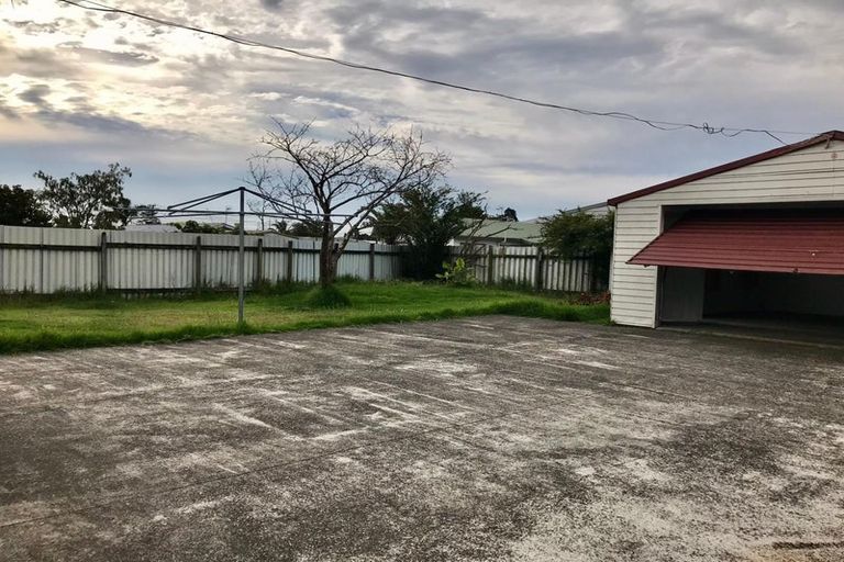 Photo of property in 33 Royston Street, Rosehill, Papakura, 2113