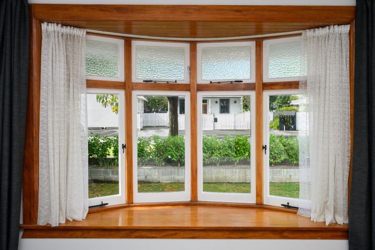 Photo of property in 10 Kingswood Street, Takaro, Palmerston North, 4412