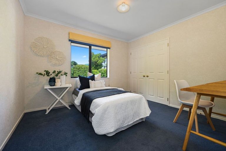 Photo of property in 2 Wilfred Street, St Andrews, Hamilton, 3200