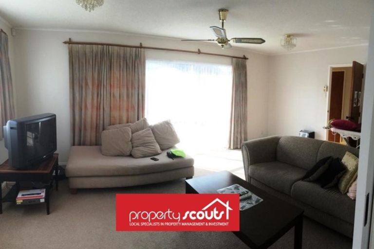 Photo of property in 16 Forest Hill Road, Henderson, Auckland, 0612