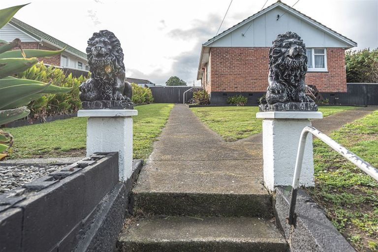 Photo of property in 180 Puriri Street, Castlecliff, Whanganui, 4501