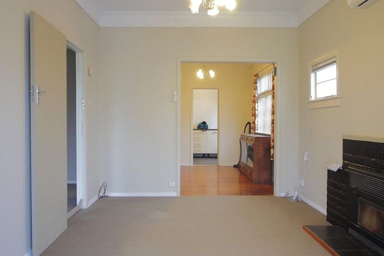 Photo of property in 52 Matamau Street, Palmerston North, 4414