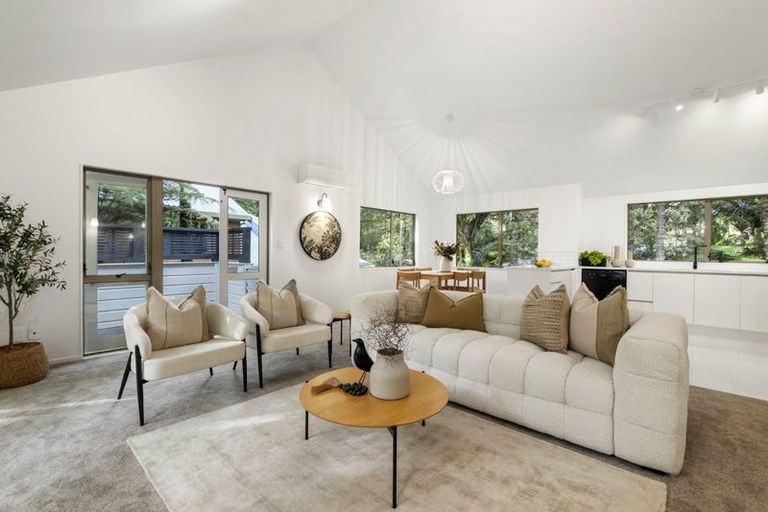 Photo of property in 2/48 Park Hill Road, Birkenhead, Auckland, 0626