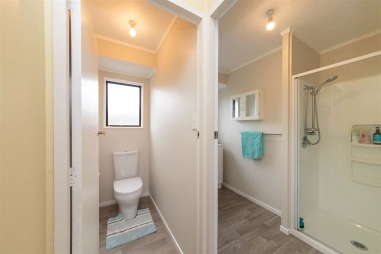 Photo of property in 5 Cargill Grove, Kelvin Grove, Palmerston North, 4414