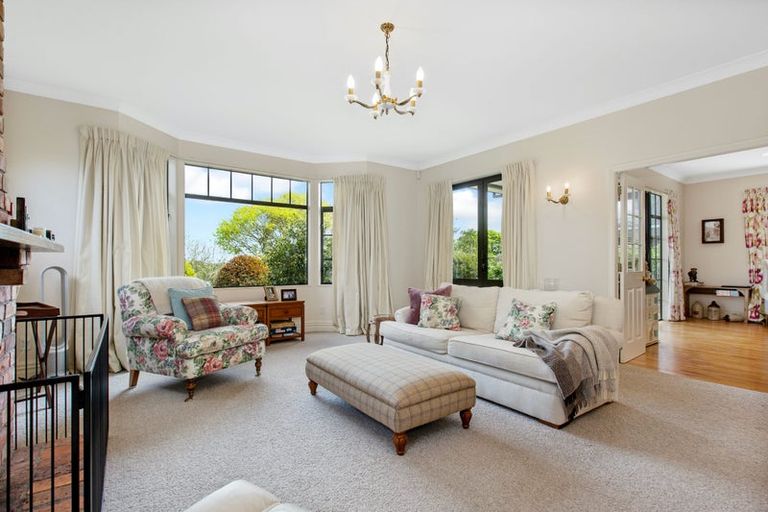 Photo of property in 18 Huia Street, Waikanae, 5036