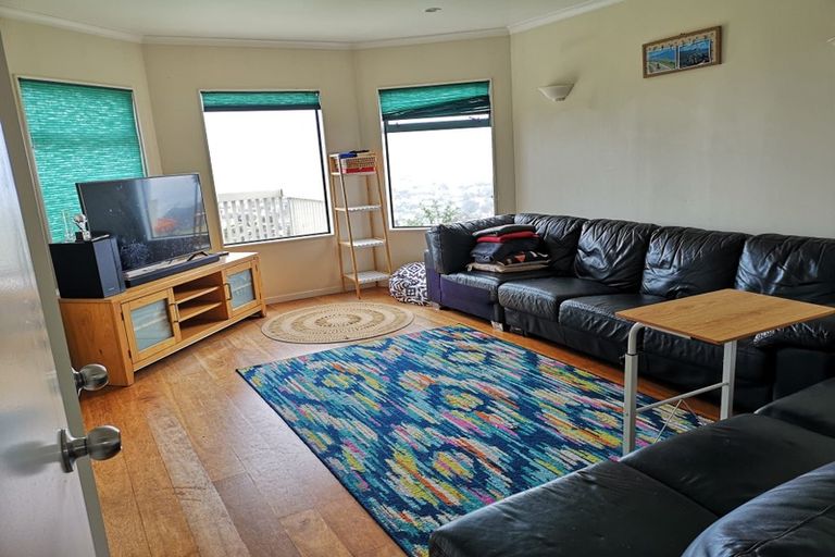 Photo of property in 99 Ashton Fitchett Drive, Brooklyn, Wellington, 6021