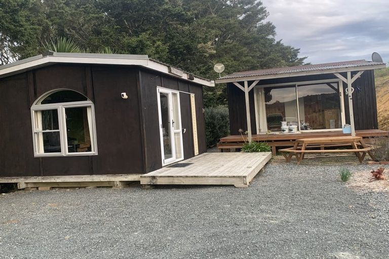 Photo of property in 1665 Matapouri Road, Matapouri, Whangarei, 0173