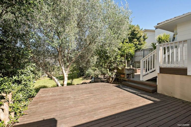 Photo of property in 3 Mchardy Place, Glenfield, Auckland, 0627