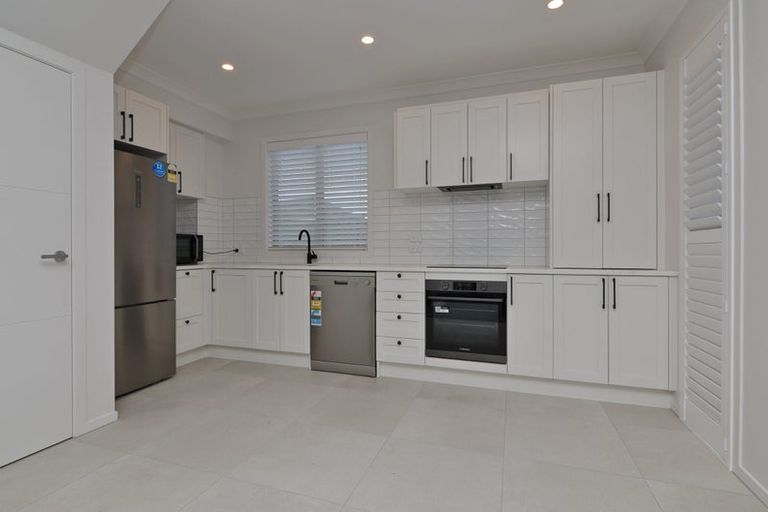 Photo of property in 44b Pine Avenue, Upper Hutt Central, Upper Hutt, 5018