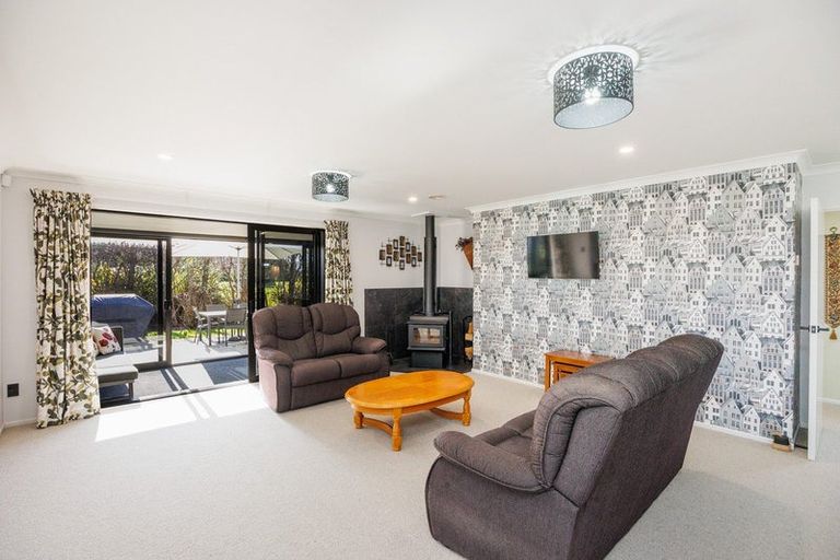 Photo of property in 166 Pharazyn Street, Feilding, 4702