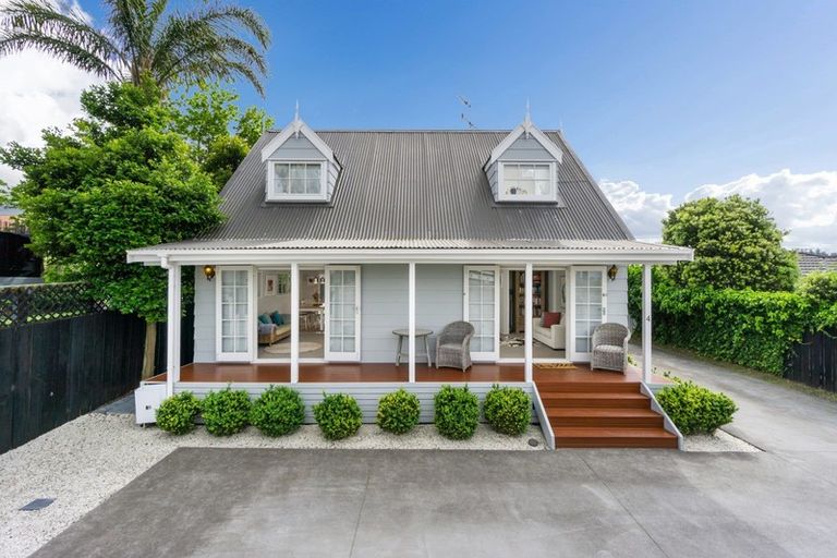 Photo of property in 2/4 Coronation Street, Belmont, Auckland, 0622