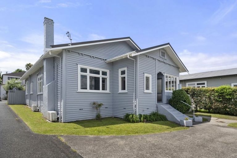 Photo of property in 1/28 Ngataringa Road, Devonport, Auckland, 0624