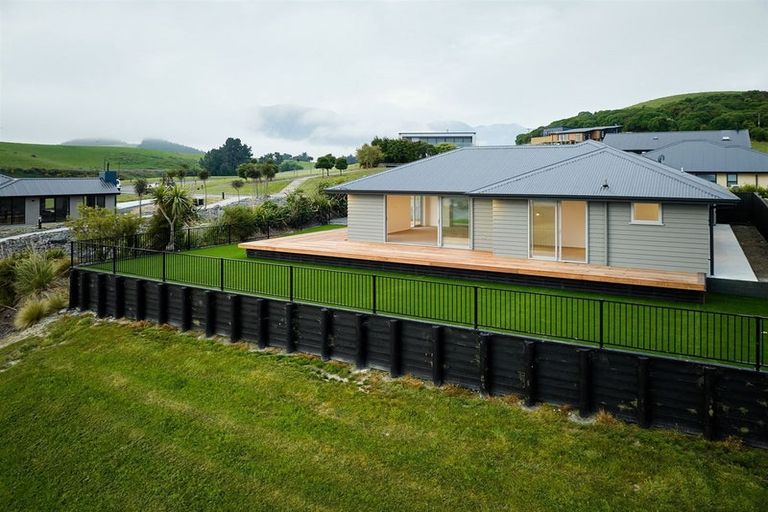 Photo of property in 29 Knowles Crescent, Kaikoura Flat, Kaikoura, 7371