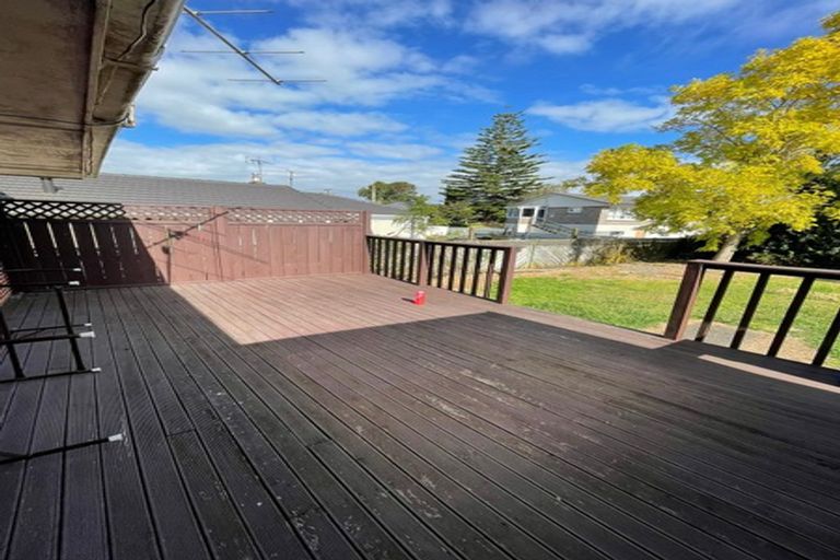 Photo of property in 30 Ingram Street, Papakura, 2110