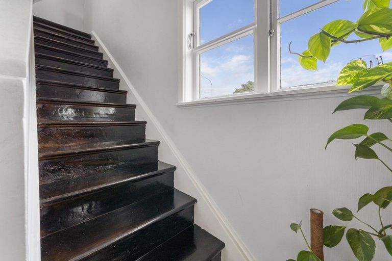 Photo of property in 44 Athlone Crescent, Avalon, Lower Hutt, 5011