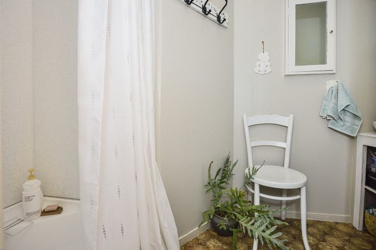 Photo of property in 2 Koura Crescent, Mahia, Nuhaka, 4198