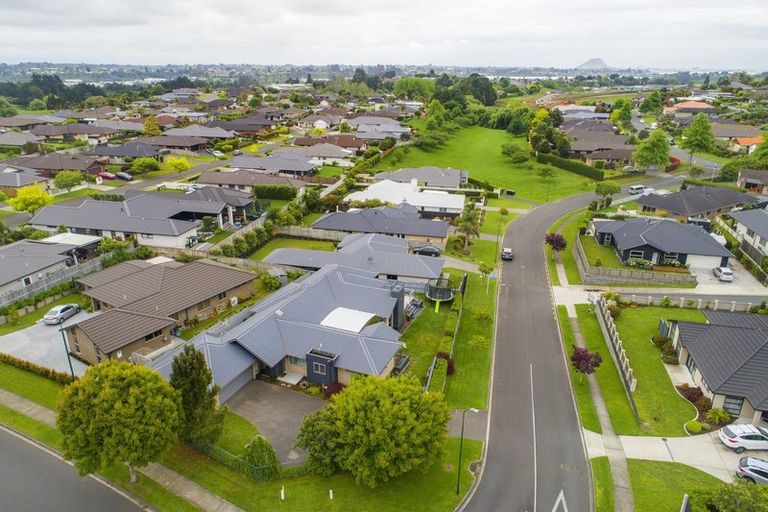 Photo of property in 1 Laura Avenue, Ohauiti, Tauranga, 3112