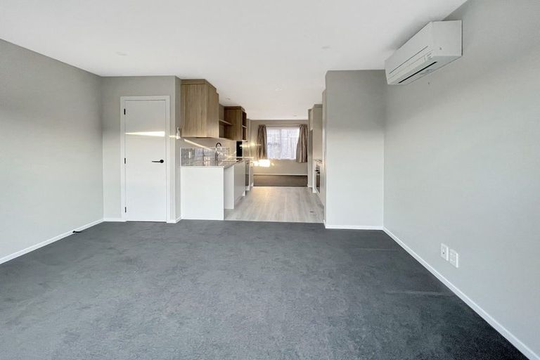 Photo of property in 5/6 Peel Place, Wainuiomata, Lower Hutt, 5014