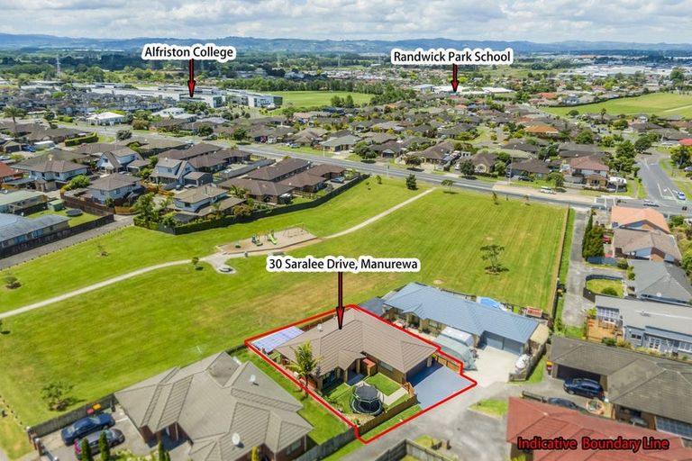 Photo of property in 30 Saralee Drive, Manurewa, Auckland, 2105