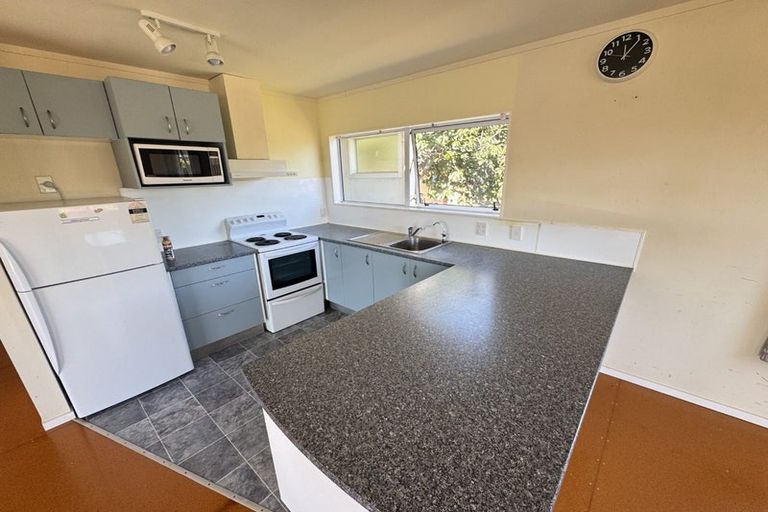 Photo of property in 72 Queens Road, Waikanae Beach, Waikanae, 5036