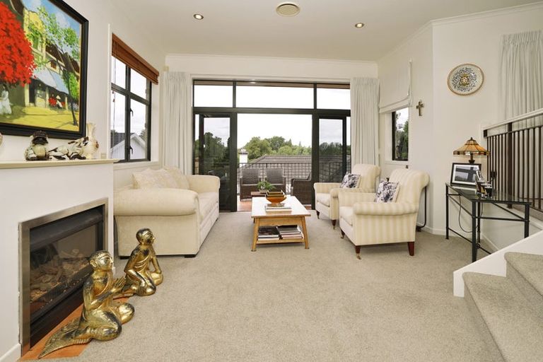 Photo of property in 7b Saint Andrews Terrace, St Andrews, Hamilton, 3200