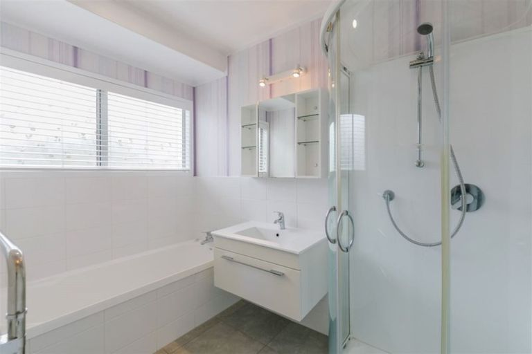 Photo of property in 1/13 Redwing Street, Browns Bay, Auckland, 0630