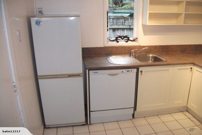 Photo of property in 68-70 Pirie Street, Mount Victoria, Wellington, 6011