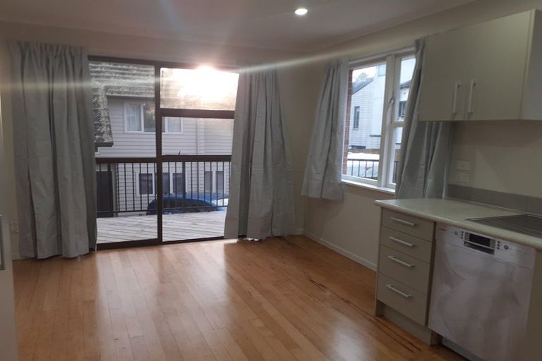 Photo of property in 13 Lewis Road, Pakuranga, Auckland, 2010