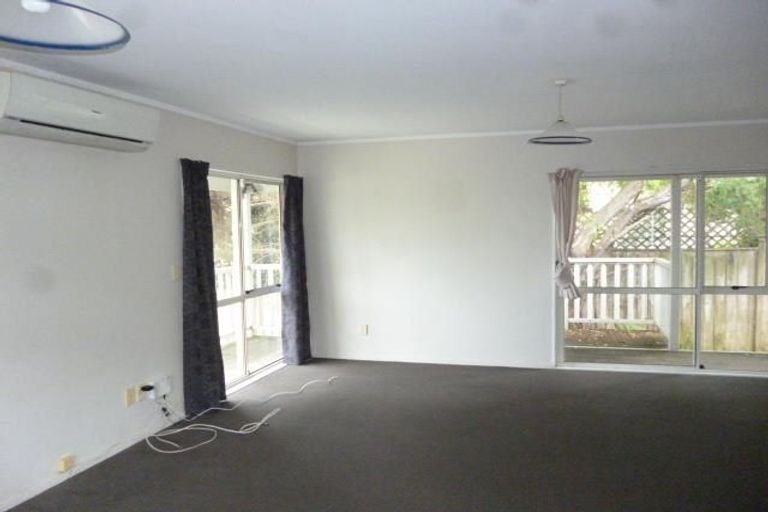 Photo of property in 2/61 Drake Street, Howick, Auckland, 2014