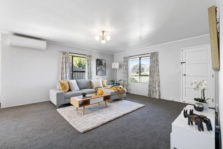 Photo of property in 2/40 Gills Avenue, Papakura, 2110