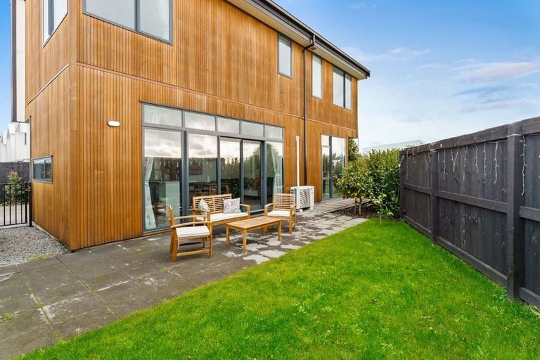 Photo of property in 47 Battalion Drive, Papakura, 2110