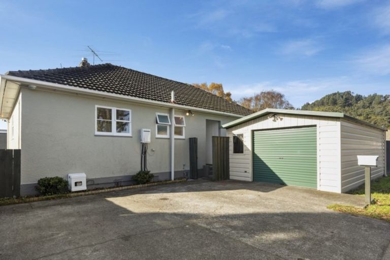 Photo of property in 2 Partridge Street, Taita, Lower Hutt, 5011