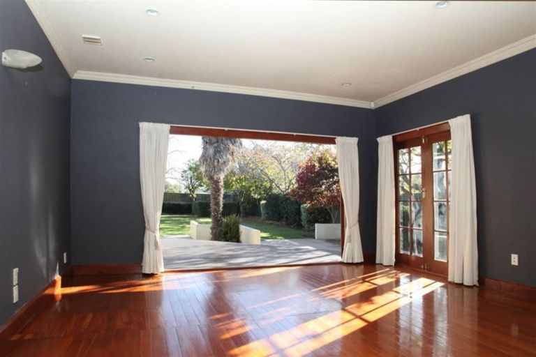 Photo of property in 105 Petrie Street, Richmond, Christchurch, 8013