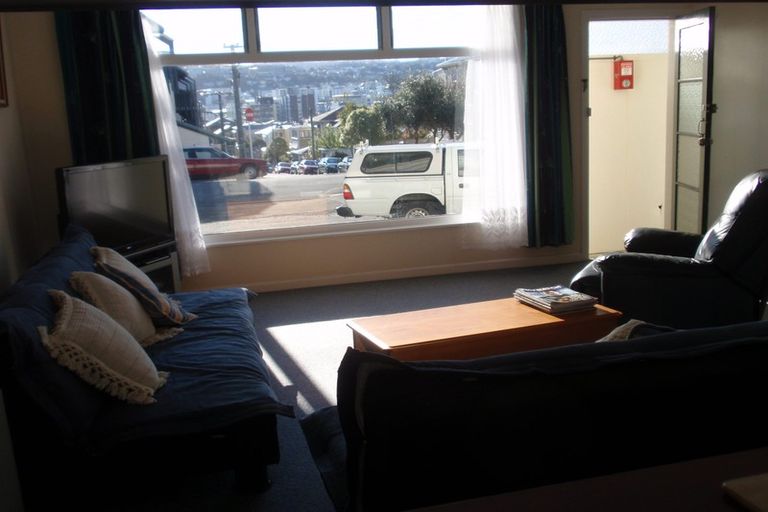 Photo of property in 4/51 Austin Street, Mount Victoria, Wellington, 6011