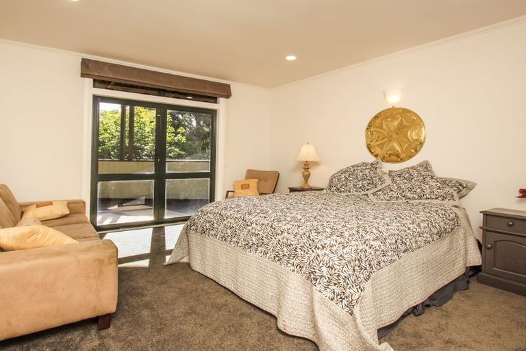 Photo of property in 35 Tanekaha Road, Titirangi, Auckland, 0604