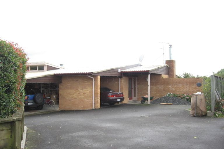 Photo of property in 1/14 Haseler Crescent, Howick, Auckland, 2014