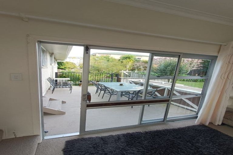 Photo of property in 12 Auld Street, Torbay, Auckland, 0630