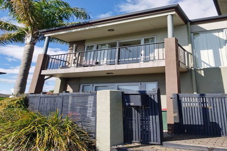 Photo of property in 6/29 Haven Drive, East Tamaki, Auckland, 2013