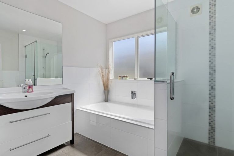 Photo of property in 237c Oceanbeach Road, Mount Maunganui, 3116