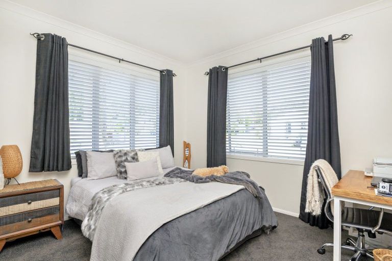 Photo of property in 1 The Fairway, Whakatane, 3120