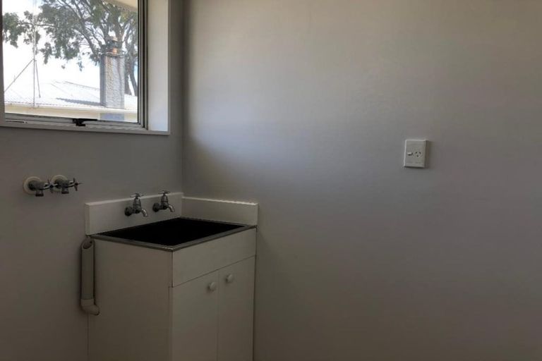 Photo of property in 24 Heather Street, Levin, 5510