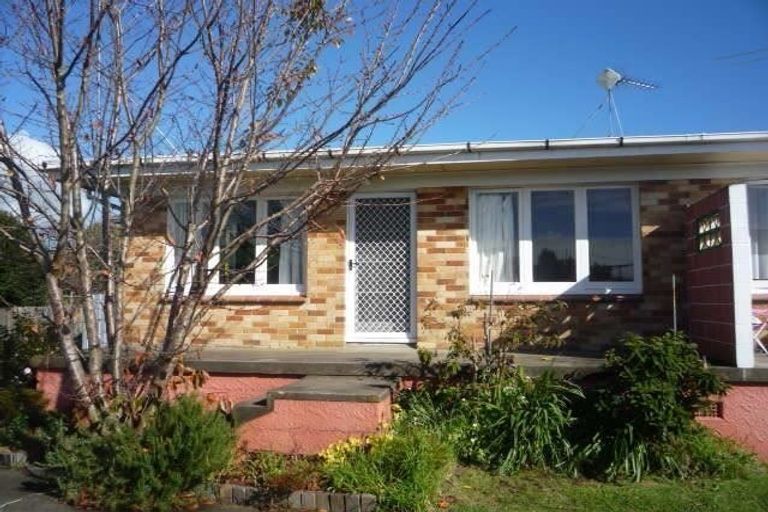 Photo of property in 1/6a View Road, Papakura, 2110