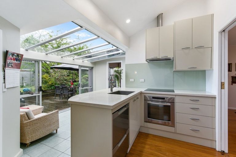 Photo of property in 39 Barrack Road, Mount Wellington, Auckland, 1060