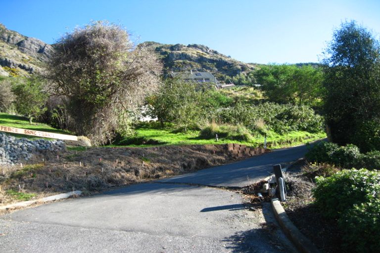 Photo of property in 18 Hay's Rise, Governors Bay, Lyttelton, 8971