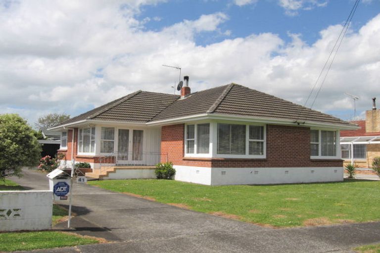 Photo of property in 41 Alexander Avenue, Papatoetoe, Auckland, 2025