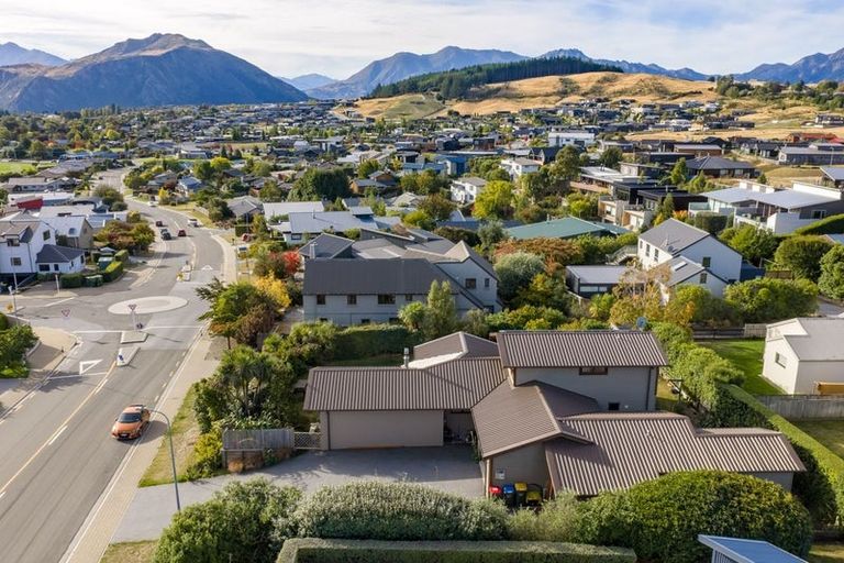 Photo of property in 79 Kings Drive, Wanaka, 9305