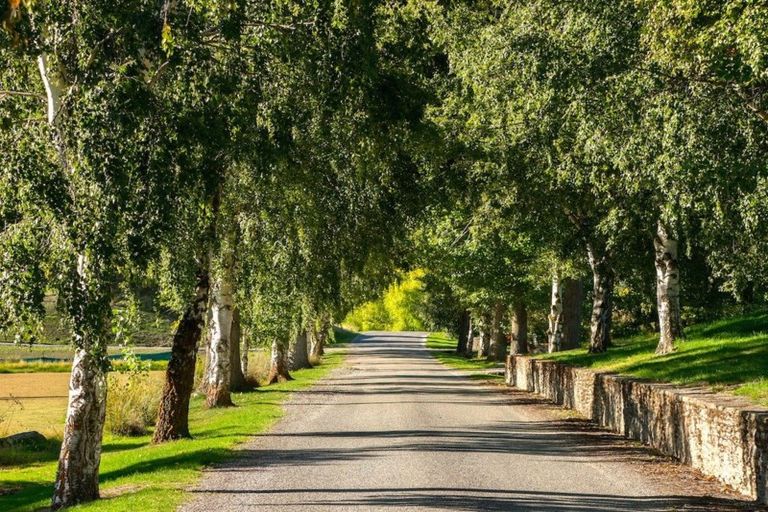 Photo of property in 12 Bendemeer Lane, Lake Hayes, Queenstown, 9371