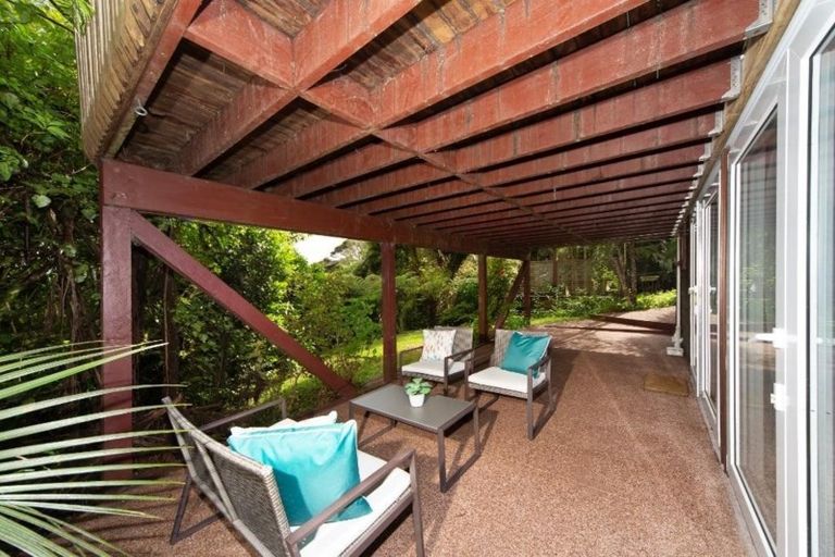 Photo of property in 69 Kohu Road, Titirangi, Auckland, 0604